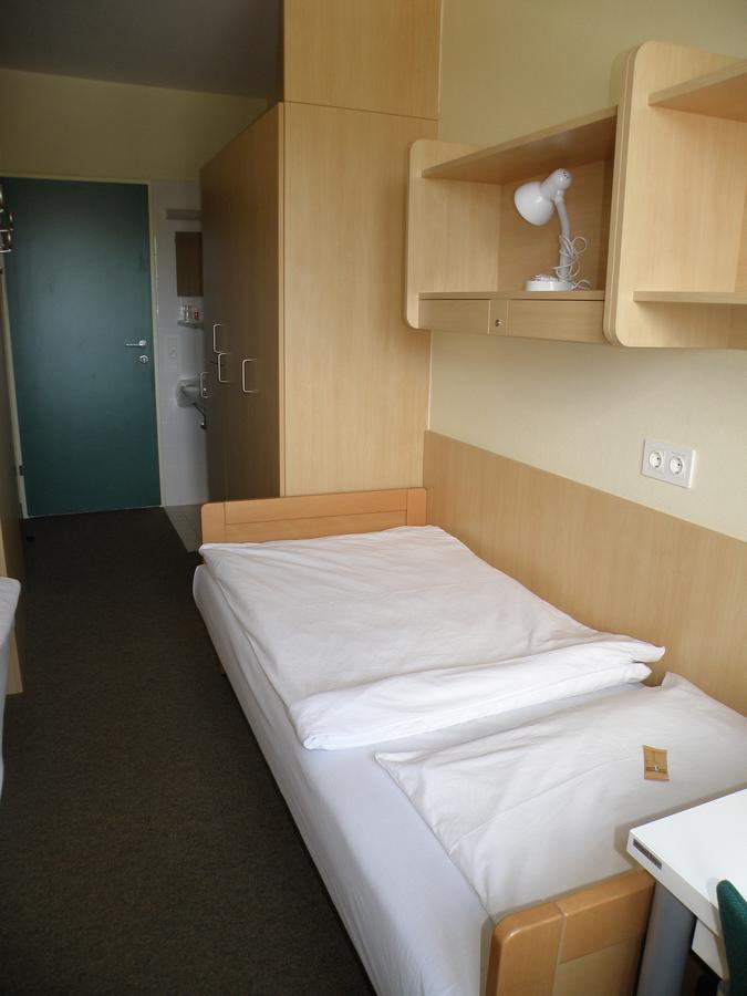 Hotel Sommerhaus Am Internats-Campus 바트레온펠덴 외부 사진